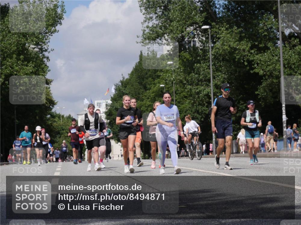 29.06.2025 - hella hamburg halbmarathon Luisa Fischer http://msf.ph/oto/8494871 29.06.2025 11:38:59 Kennedybrücke 1871, 14378, 87, 10022, 801, 2223, 7077 meine-sportfotos.de