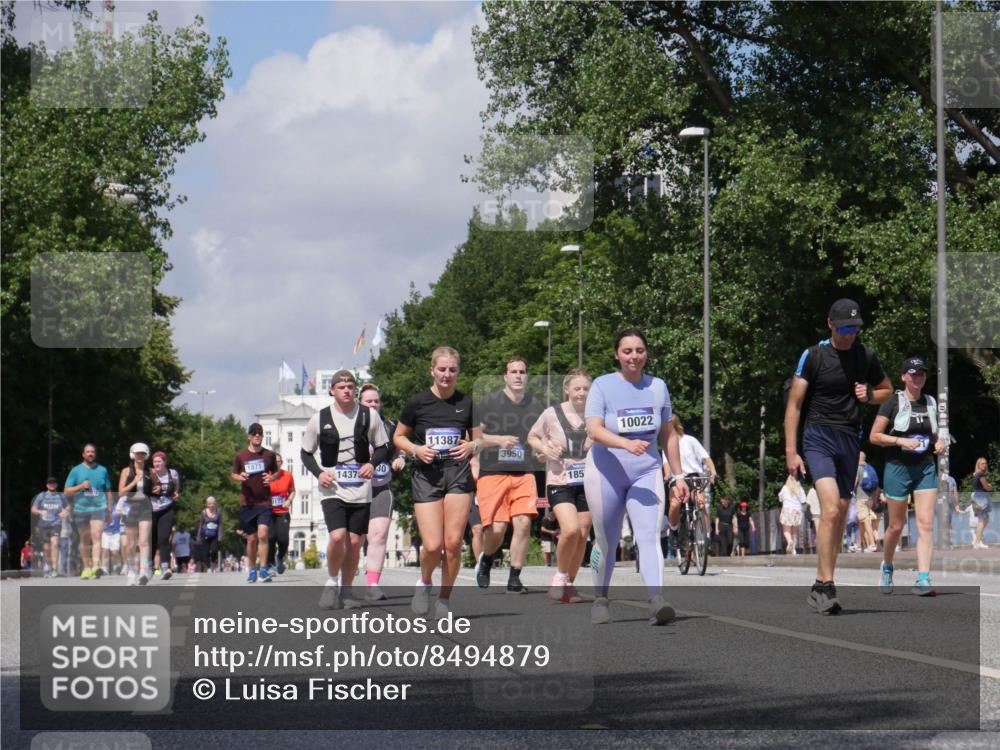 29.06.2025 - hella hamburg halbmarathon Luisa Fischer http://msf.ph/oto/8494879 29.06.2025 11:39:00 Kennedybrücke 1871, 11387, 3950, 1437, 30, 185, 10022, 2223, 3801, 7077 meine-sportfotos.de
