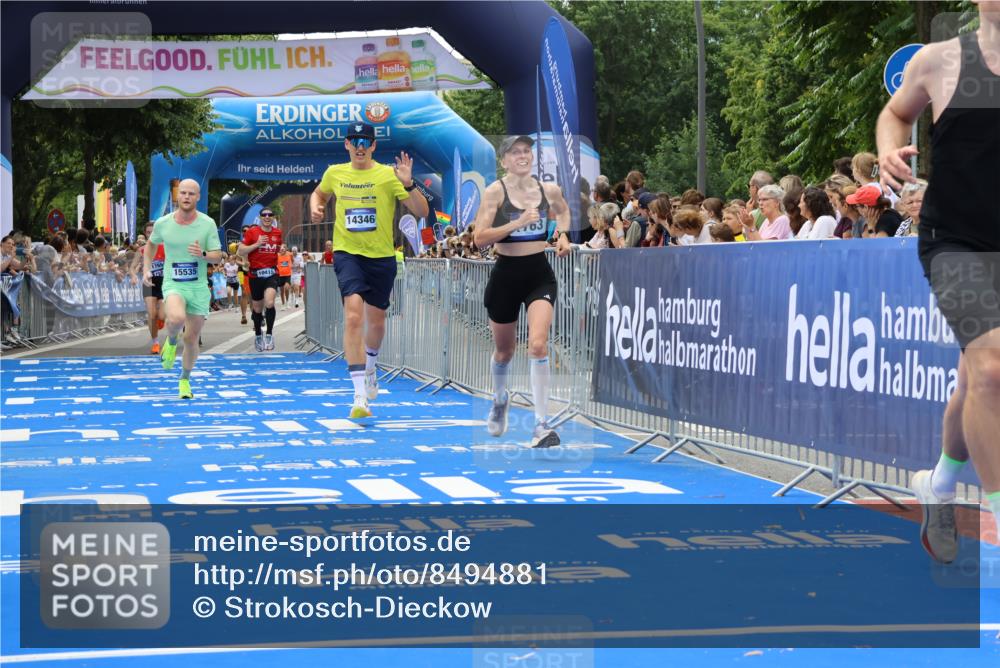 29.06.2025 - hella hamburg halbmarathon Strokosch-Dieckow http://msf.ph/oto/8494881 29.06.2025 10:41:43 Ziel 1512, 1763, 7092, 9640, 10415, 11765, 13714, 14346, 15535, 15935 meine-sportfotos.de
