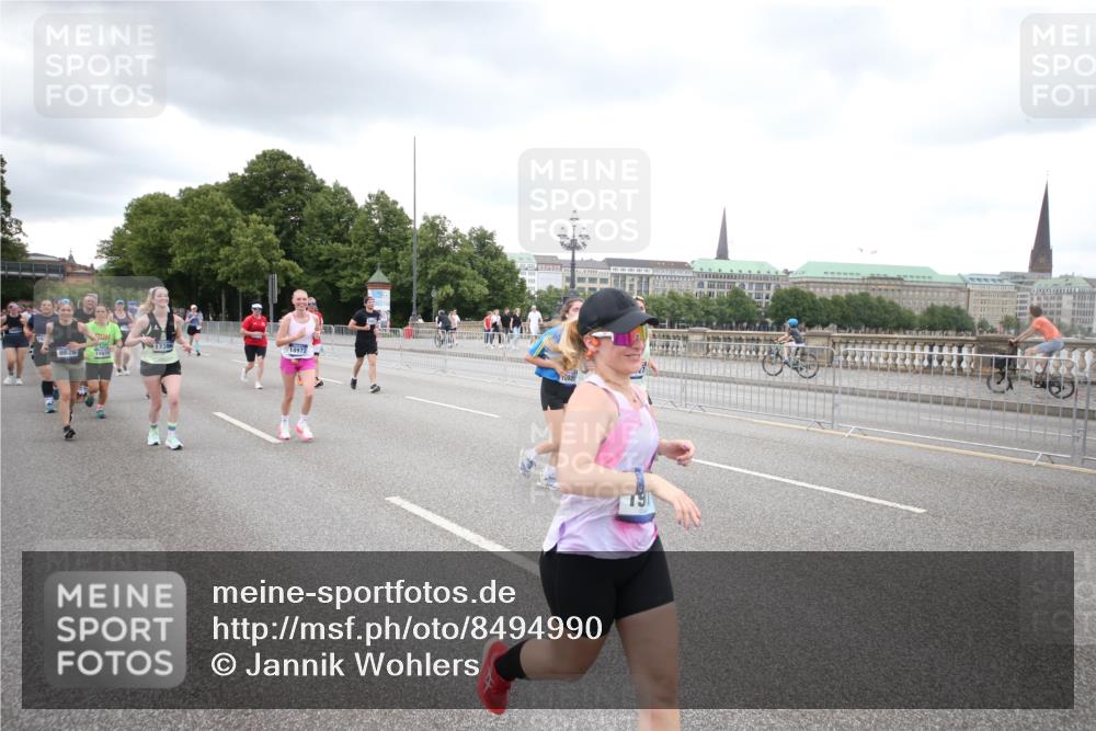 29.06.2025 - hella hamburg halbmarathon Jannik Wohlers http://msf.ph/oto/8494990 29.06.2025 10:55:06 Lombardsbrücke 1616, 1873, 1917, 3115, 3157, 3577, 4628, 5040, 5483, 5487, 7548, 7680, 8626, 9614, 9618, 9857, 9858, 10094, 10559, 10885, 11109, 12902, 13230, 14727, 15081, 15152, 16267, 16385, 16533, 16855, 17019, 17396, 18670, 18972 meine-sportfotos.de