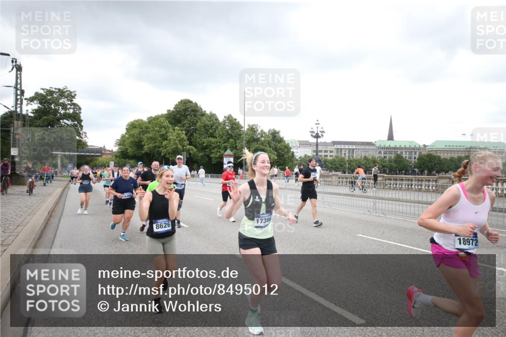 29.06.2025 - hella hamburg halbmarathon Jannik Wohlers http://msf.ph/oto/8495012 29.06.2025 10:55:08 Lombardsbrücke 1616, 1873, 1917, 3115, 3157, 3244, 3577, 5483, 5487, 7548, 7680, 8527, 8626, 9614, 9618, 9857, 9858, 10094, 10559, 10593, 10885, 11109, 12902, 14727, 15081, 16267, 16385, 16533, 16855, 16926, 17019, 17396, 18670, 18972 meine-sportfotos.de