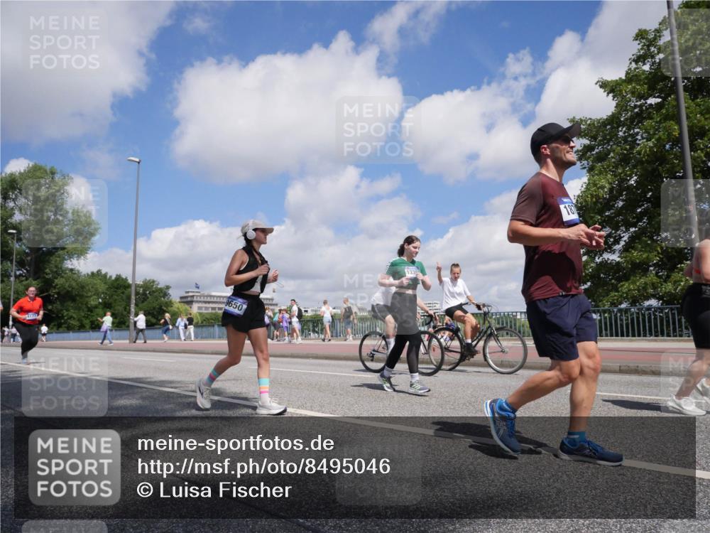 29.06.2025 - hella hamburg halbmarathon Luisa Fischer http://msf.ph/oto/8495046 29.06.2025 11:39:17 Kennedybrücke 9650, 1330, 187, 1871, 9177, 9251, 9650 meine-sportfotos.de