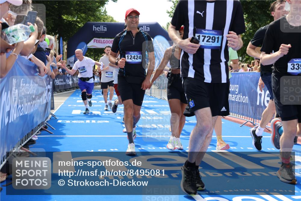 29.06.2025 - hella hamburg halbmarathon Strokosch-Dieckow http://msf.ph/oto/8495081 29.06.2025 11:32:12 Ziel 3345, 3396, 3397, 4433, 4953, 6057, 6312, 6315, 6364, 7468, 7497, 10470, 10674, 11237, 12190, 12423, 12424, 12813, 12851, 12864, 13485, 14273, 14559, 15071, 15603, 16898, 17104, 17291, 17404, 17953, 17961, 18433, 18823 meine-sportfotos.de