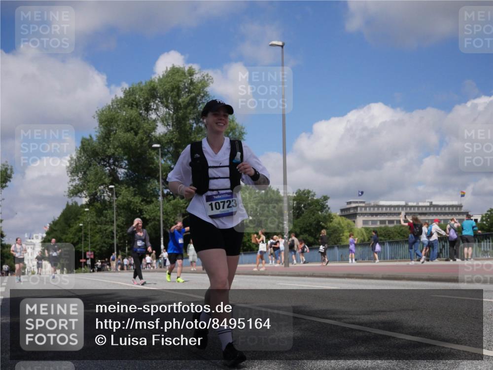 29.06.2025 - hella hamburg halbmarathon Luisa Fischer http://msf.ph/oto/8495164 29.06.2025 11:39:33 Kennedybrücke 10723, 1576, 5444, 10723 meine-sportfotos.de