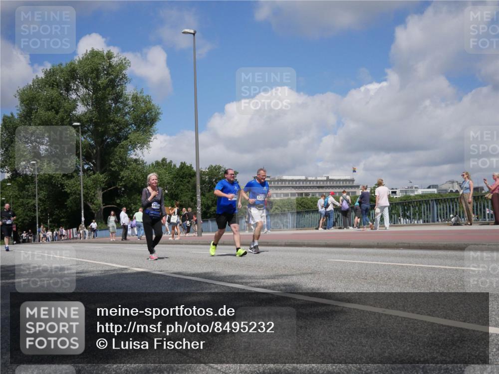 29.06.2025 - hella hamburg halbmarathon Luisa Fischer http://msf.ph/oto/8495232 29.06.2025 11:39:36 Kennedybrücke 14972, 13132, 2400, 5444, 10723 meine-sportfotos.de