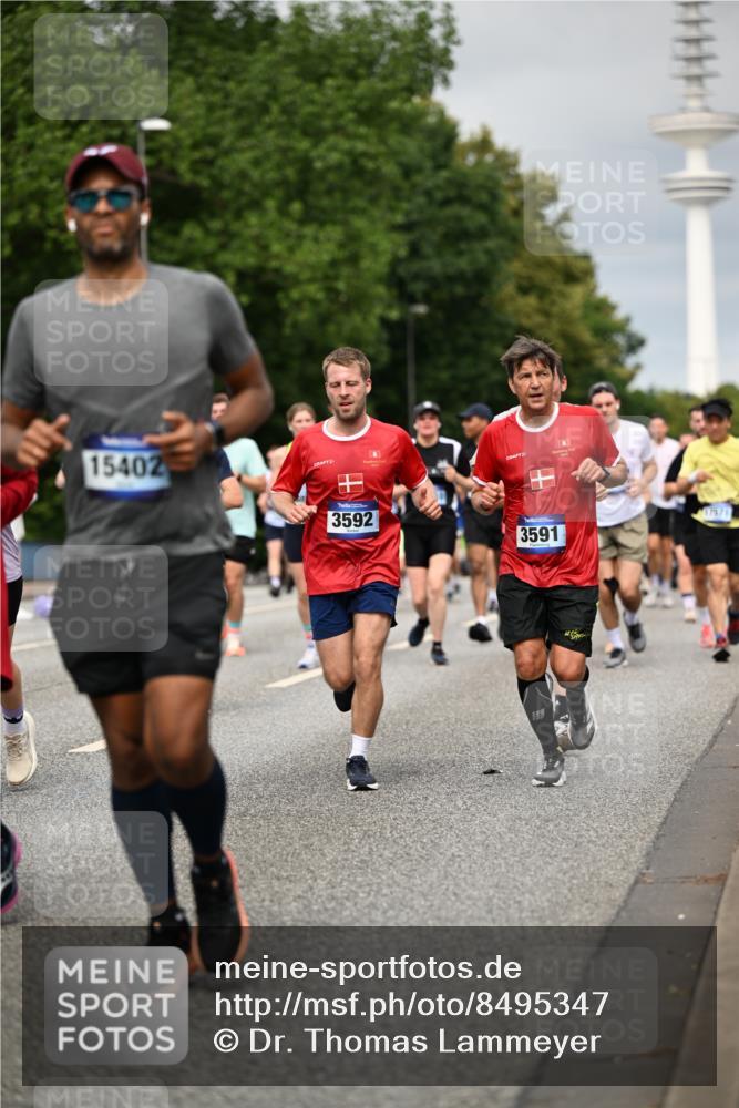 29.06.2025 - hella hamburg halbmarathon Dr. Thomas Lammeyer http://msf.ph/oto/8495347 29.06.2025 10:22:59 Kennedybrücke 1349, 1521, 2096, 2781, 3026, 3202, 3321, 3591, 3592, 4383, 4718, 4845, 5049, 5264, 5266, 5323, 5611, 5733, 5910, 6194, 6413, 6477, 6482, 7051, 7121, 7214, 7454, 8665, 8799, 9276, 9505, 9549, 9658, 9756, 9757, 9964, 10037, 10172, 10467, 10502, 10687, 10816, 10856, 11020 meine-sportfotos.de