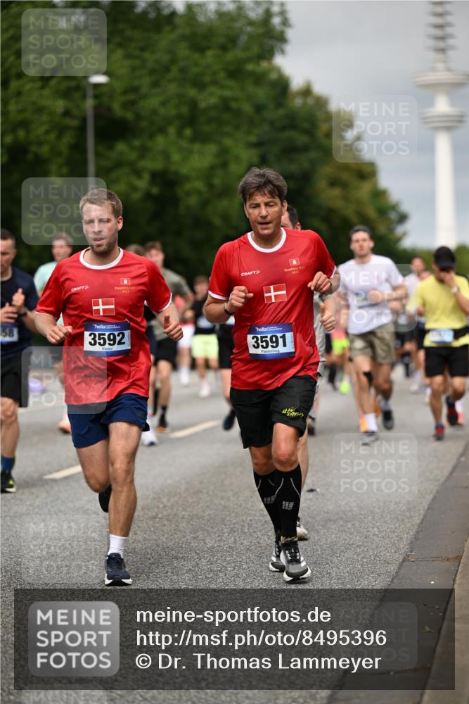 29.06.2025 - hella hamburg halbmarathon Dr. Thomas Lammeyer http://msf.ph/oto/8495396 29.06.2025 10:23:00 Kennedybrücke 1349, 1521, 2096, 2311, 2781, 3026, 3202, 3321, 3591, 3592, 4383, 4718, 4845, 5049, 5264, 5266, 5323, 5611, 5733, 5910, 6194, 6413, 6477, 6482, 7051, 7121, 7214, 7454, 8665, 8799, 9276, 9505, 9549, 9652, 9658, 9756, 9757, 9964, 10037, 10172, 10467, 10502, 10687, 10816, 10856, 11020 meine-sportfotos.de