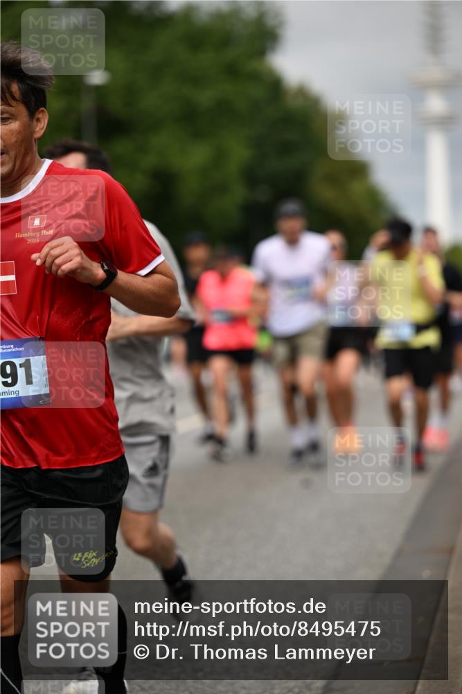 29.06.2025 - hella hamburg halbmarathon Dr. Thomas Lammeyer http://msf.ph/oto/8495475 29.06.2025 10:23:02 Kennedybrücke 1349, 1521, 2096, 2311, 2781, 3026, 3202, 3321, 3529, 3591, 3592, 4718, 4845, 5049, 5264, 5266, 5323, 5611, 5733, 5910, 6194, 6413, 6477, 6482, 7051, 7121, 7214, 7454, 7566, 7844, 8665, 8799, 9505, 9549, 9652, 9658, 9756, 9757, 9964, 10037, 10172, 10467, 10502, 10687, 10816, 10856, 11020 meine-sportfotos.de