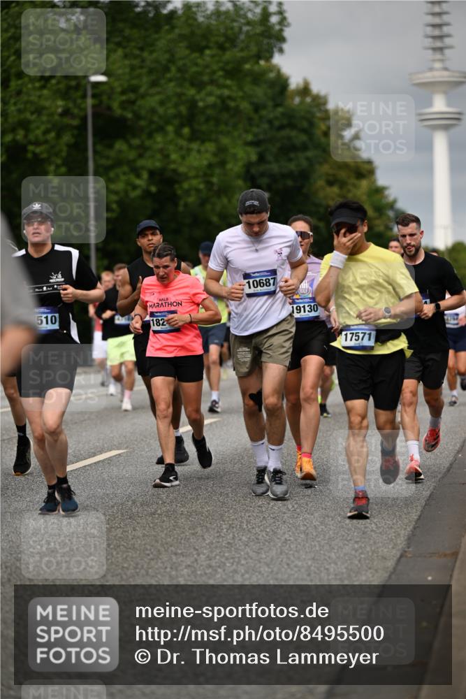 29.06.2025 - hella hamburg halbmarathon Dr. Thomas Lammeyer http://msf.ph/oto/8495500 29.06.2025 10:23:03 Kennedybrücke 1349, 1521, 2096, 2311, 2781, 3026, 3202, 3321, 3529, 3591, 3592, 4718, 4845, 5049, 5264, 5266, 5323, 5611, 5733, 5910, 6194, 6413, 6477, 6482, 7051, 7214, 7454, 7566, 7844, 8665, 8799, 9505, 9549, 9652, 9658, 9756, 9757, 9964, 10037, 10172, 10467, 10502, 10687, 10816, 10856, 11020 meine-sportfotos.de