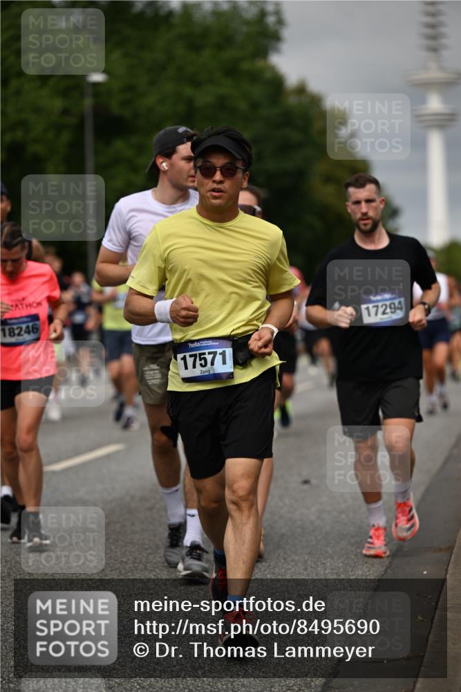 29.06.2025 - hella hamburg halbmarathon Dr. Thomas Lammeyer http://msf.ph/oto/8495690 29.06.2025 10:23:05 Kennedybrücke 1349, 1521, 1718, 2096, 2311, 2781, 3026, 3321, 3529, 3591, 3592, 4718, 4845, 5049, 5098, 5264, 5266, 5323, 5611, 5733, 5910, 6194, 6413, 6477, 6482, 7051, 7214, 7454, 7566, 7844, 8575, 8665, 8799, 9549, 9652, 9658, 9756, 9757, 9964, 10037, 10172, 10467, 10687, 10816 meine-sportfotos.de