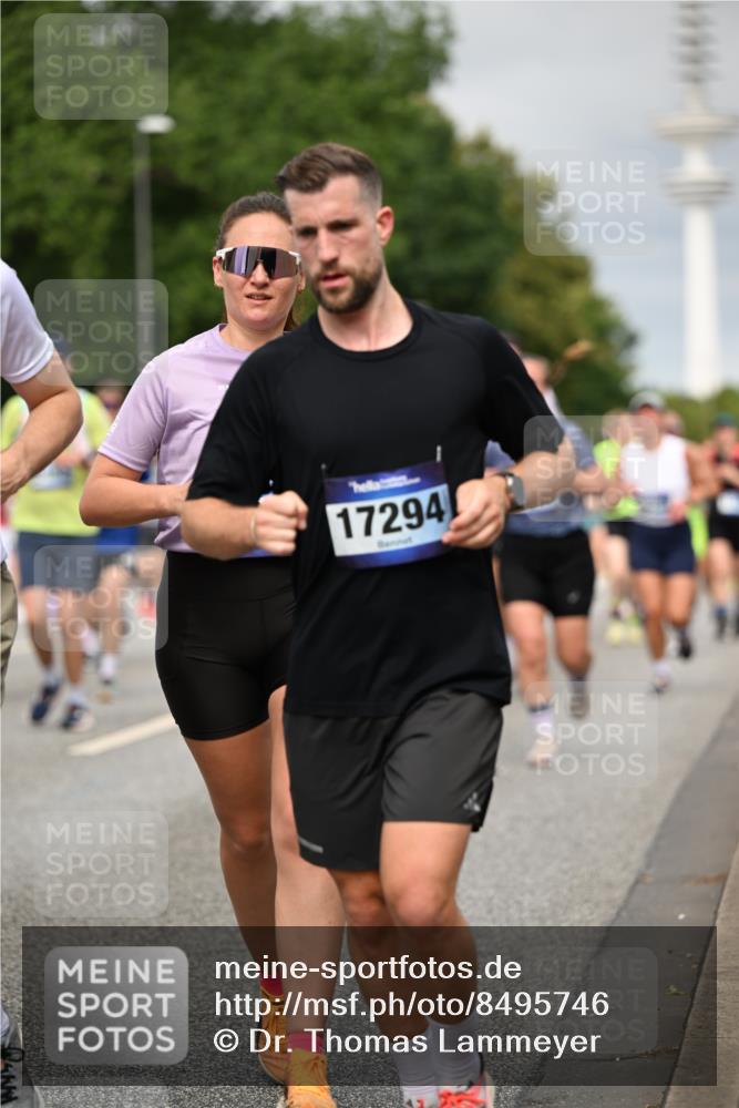 29.06.2025 - hella hamburg halbmarathon Dr. Thomas Lammeyer http://msf.ph/oto/8495746 29.06.2025 10:23:06 Kennedybrücke 1349, 1521, 1718, 2096, 2311, 2781, 3026, 3321, 3529, 3591, 3592, 4718, 4845, 5049, 5098, 5264, 5266, 5323, 5611, 5910, 6194, 6413, 6477, 6482, 7051, 7214, 7454, 7566, 7844, 8575, 8799, 9549, 9652, 9658, 9756, 9757, 9964, 10037, 10172, 10467, 10687, 10816, 11081 meine-sportfotos.de