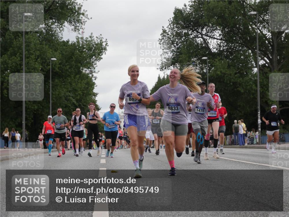 29.06.2025 - hella hamburg halbmarathon Luisa Fischer http://msf.ph/oto/8495749 29.06.2025 10:54:03 Kennedybrücke 16436, 164, 16412, 885, 18404, 8986, 8833, 1478, 14940, 14773, 1478, 3647, 4695, 6178, 7133, 7161, 7677, 8833, 8986, 10437 meine-sportfotos.de