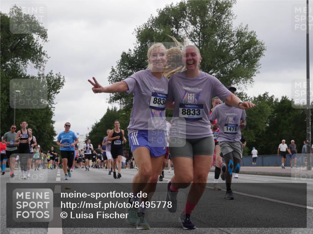 29.06.2025 - hella hamburg halbmarathon Luisa Fischer http://msf.ph/oto/8495778 29.06.2025 10:54:04 Kennedybrücke 1643, 15105, 18404, 8986, 8834, 8833, 49, 1478, 1478, 3647, 6178, 7133, 7161, 7677, 8833, 8986, 10437 meine-sportfotos.de