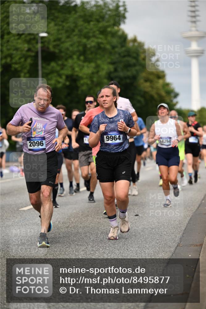 29.06.2025 - hella hamburg halbmarathon Dr. Thomas Lammeyer http://msf.ph/oto/8495877 29.06.2025 10:23:08 Kennedybrücke 1349, 1521, 1718, 2096, 2311, 2781, 3026, 3321, 3529, 3591, 3592, 4718, 4845, 5034, 5049, 5098, 5264, 5266, 5323, 5910, 6194, 6477, 6482, 7051, 7214, 7252, 7454, 7566, 7844, 8575, 8799, 9549, 9652, 9658, 9756, 9757, 9964, 10037, 10172, 10687, 10816, 11081 meine-sportfotos.de