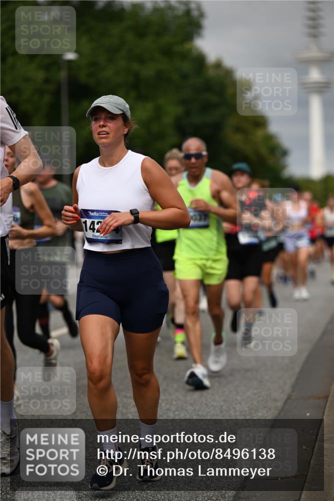 29.06.2025 - hella hamburg halbmarathon Dr. Thomas Lammeyer http://msf.ph/oto/8496138 29.06.2025 10:23:11 Kennedybrücke 1349, 1718, 2096, 2311, 2589, 2781, 2895, 3026, 3105, 3118, 3321, 3529, 3591, 3592, 4718, 4845, 5034, 5049, 5098, 5323, 6194, 6270, 6477, 6482, 7051, 7214, 7252, 7566, 7844, 8575, 8799, 9549, 9652, 9658, 9756, 9757, 9964, 10037, 10172, 10687, 10816, 11081 meine-sportfotos.de