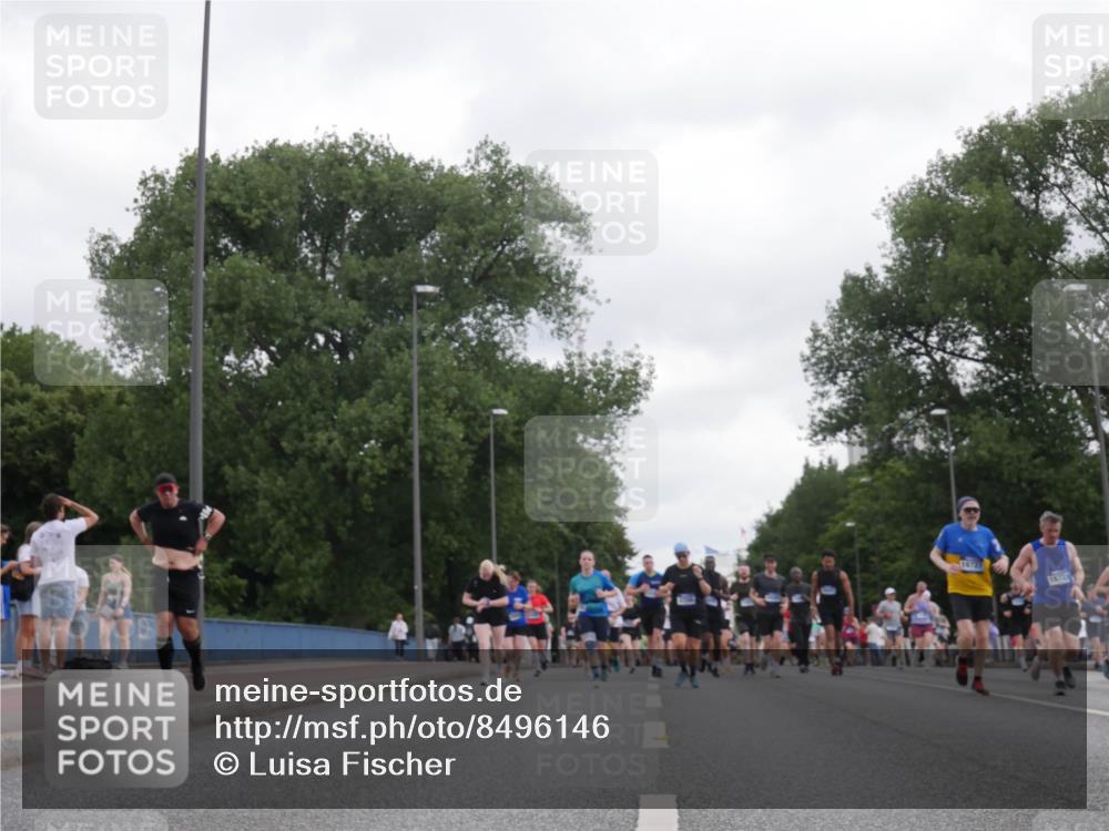 29.06.2025 - hella hamburg halbmarathon Luisa Fischer http://msf.ph/oto/8496146 29.06.2025 10:54:32 Kennedybrücke 1208, 3229, 4771, 7769, 8779, 9166, 9167, 9933 meine-sportfotos.de