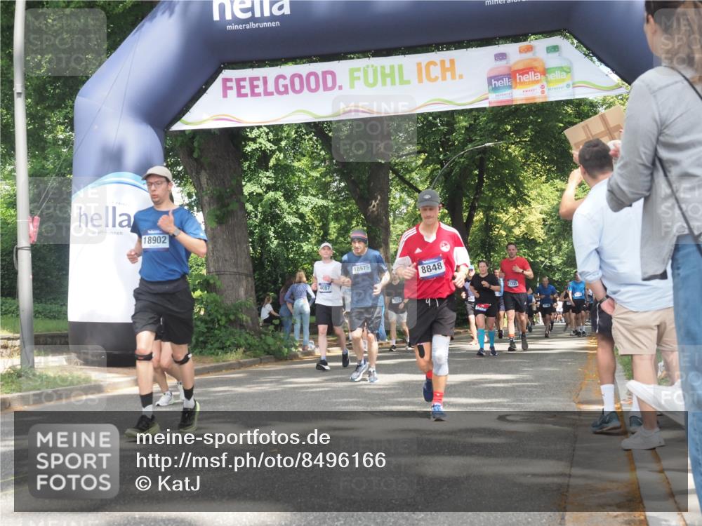 29.06.2025 - hella hamburg halbmarathon KatJ http://msf.ph/oto/8496166 29.06.2025 11:40:45 Zwischen KM18-KM19 1805, 2538, 4087, 4815, 7926, 8641 meine-sportfotos.de