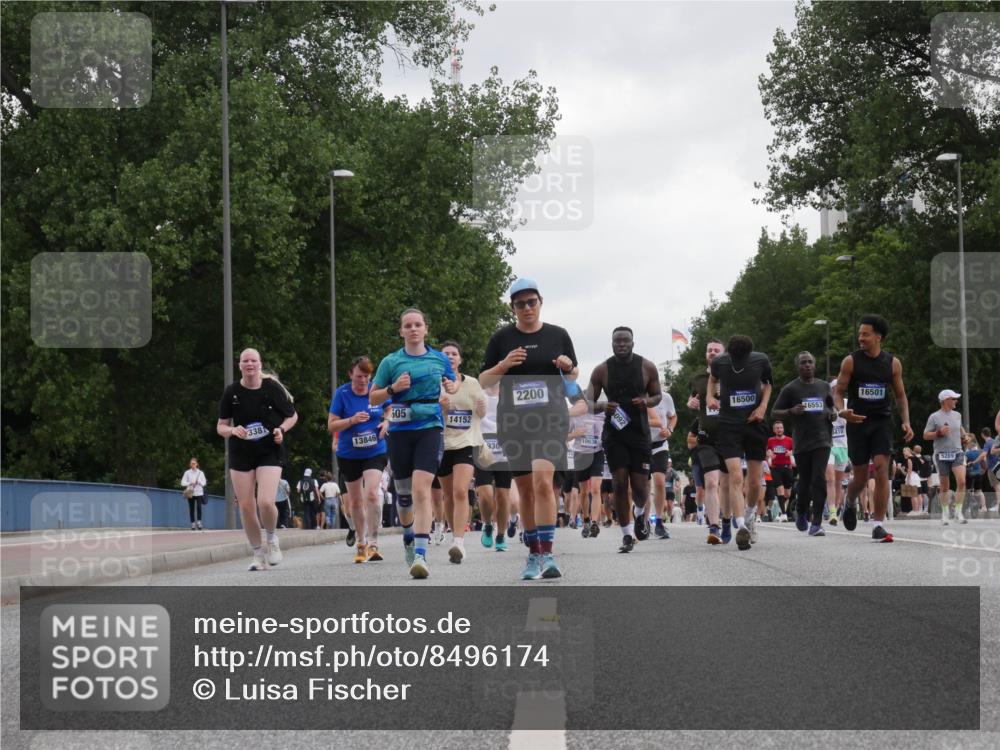 29.06.2025 - hella hamburg halbmarathon Luisa Fischer http://msf.ph/oto/8496174 29.06.2025 10:54:35 Kennedybrücke 338, 13846, 505, 14152, 2200, 10636, 930, 16501, 16500, 46553, 8410, 5289, 1930, 2380, 3838, 4771, 7769, 9166, 9167, 9933 meine-sportfotos.de