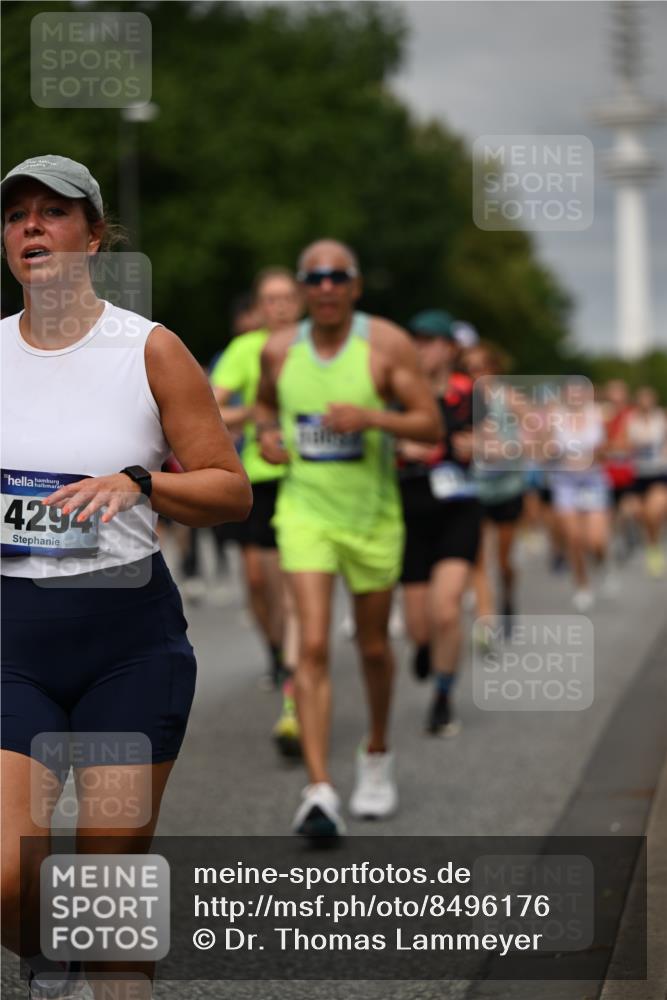 29.06.2025 - hella hamburg halbmarathon Dr. Thomas Lammeyer http://msf.ph/oto/8496176 29.06.2025 10:23:12 Kennedybrücke 1349, 1718, 2096, 2311, 2589, 2781, 2895, 3026, 3105, 3118, 3321, 3529, 3591, 3592, 4718, 4845, 5034, 5049, 5098, 5323, 6194, 6270, 6477, 6482, 7051, 7214, 7252, 7566, 7844, 8575, 8799, 9549, 9652, 9658, 9756, 9757, 9964, 10037, 10172, 10687, 10816, 11081 meine-sportfotos.de