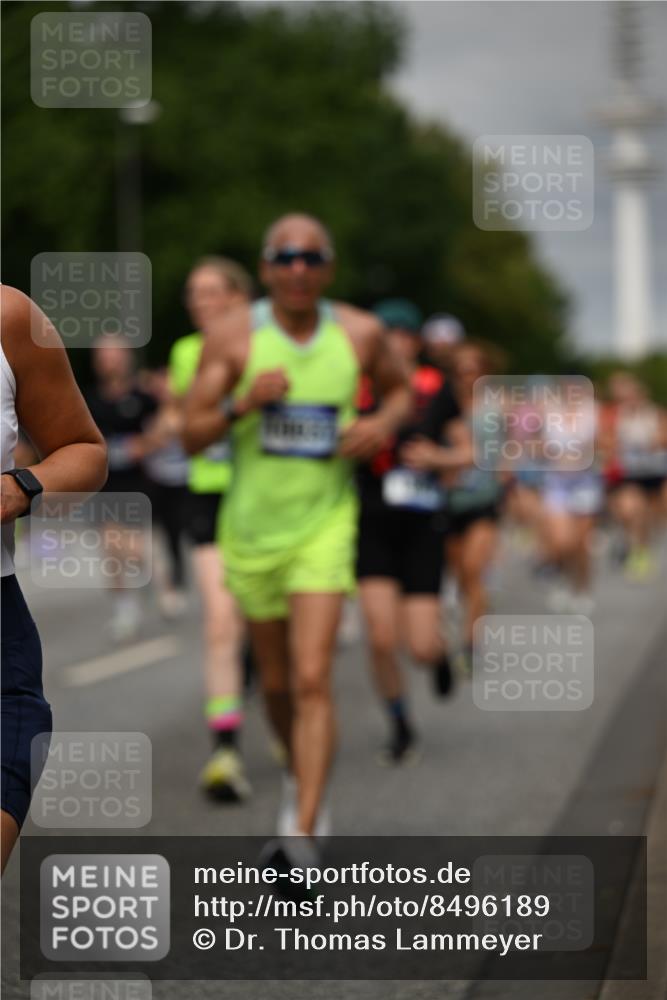 29.06.2025 - hella hamburg halbmarathon Dr. Thomas Lammeyer http://msf.ph/oto/8496189 29.06.2025 10:23:12 Kennedybrücke 1349, 1718, 2096, 2311, 2589, 2781, 2895, 3026, 3105, 3118, 3321, 3529, 3591, 3592, 4718, 4845, 5034, 5049, 5098, 5323, 6194, 6270, 6477, 6482, 7051, 7214, 7252, 7566, 7844, 8575, 8799, 9549, 9652, 9658, 9756, 9757, 9964, 10037, 10172, 10687, 10816, 11081 meine-sportfotos.de