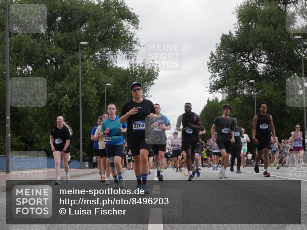 29.06.2025 - hella hamburg halbmarathon Luisa Fischer http://msf.ph/oto/8496203 29.06.2025 10:54:37 Kennedybrücke 105, 1338, 2200, 1359, 15092, 16500, 46553, 16501, 20172, 5289, 2380, 1930, 2380, 3838, 4771, 5286, 5289, 7012, 7769, 7938, 8410, 9166, 9167, 9933, 10636 meine-sportfotos.de