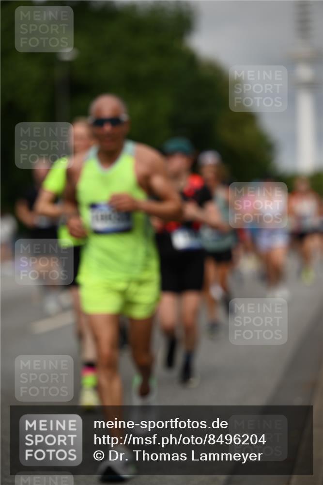 29.06.2025 - hella hamburg halbmarathon Dr. Thomas Lammeyer http://msf.ph/oto/8496204 29.06.2025 10:23:12 Kennedybrücke 1349, 1718, 2096, 2311, 2589, 2781, 2895, 3026, 3105, 3118, 3321, 3529, 3591, 3592, 4718, 4845, 5034, 5049, 5098, 5323, 6194, 6270, 6477, 6482, 7051, 7214, 7252, 7566, 7844, 8575, 8799, 9549, 9652, 9658, 9756, 9757, 9964, 10037, 10172, 10687, 10816, 11081 meine-sportfotos.de
