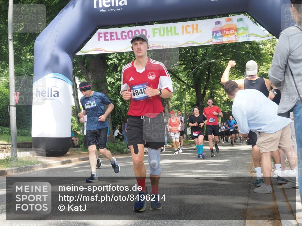 29.06.2025 - hella hamburg halbmarathon KatJ http://msf.ph/oto/8496214 29.06.2025 11:40:47 Zwischen KM18-KM19 1805, 2538, 4087, 4815, 7926, 8641 meine-sportfotos.de