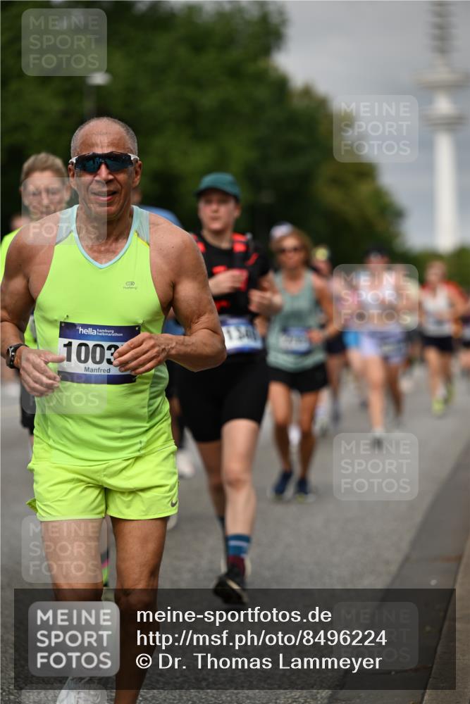 29.06.2025 - hella hamburg halbmarathon Dr. Thomas Lammeyer http://msf.ph/oto/8496224 29.06.2025 10:23:13 Kennedybrücke 1349, 1718, 2096, 2311, 2589, 2781, 2895, 3026, 3105, 3118, 3321, 3529, 3591, 3592, 4718, 4845, 5034, 5098, 5323, 6194, 6270, 6477, 6482, 7051, 7252, 7566, 7844, 8575, 8799, 9549, 9652, 9658, 9756, 9757, 9964, 10037, 10172, 10687, 10816, 11081 meine-sportfotos.de