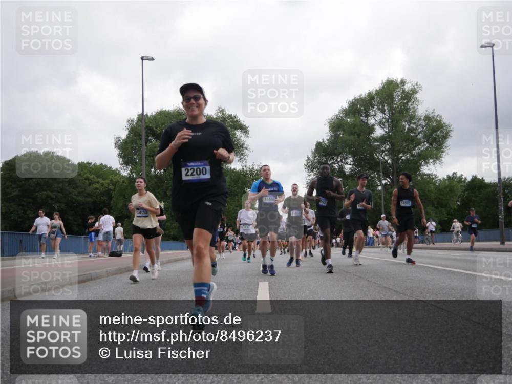 29.06.2025 - hella hamburg halbmarathon Luisa Fischer http://msf.ph/oto/8496237 29.06.2025 10:54:39 Kennedybrücke 14152, 2200, 13598, 11913, 16501, 092, 1930, 2202, 2380, 3838, 4771, 5286, 5289, 7012, 7938, 8410, 9166, 9167, 9933, 10636 meine-sportfotos.de