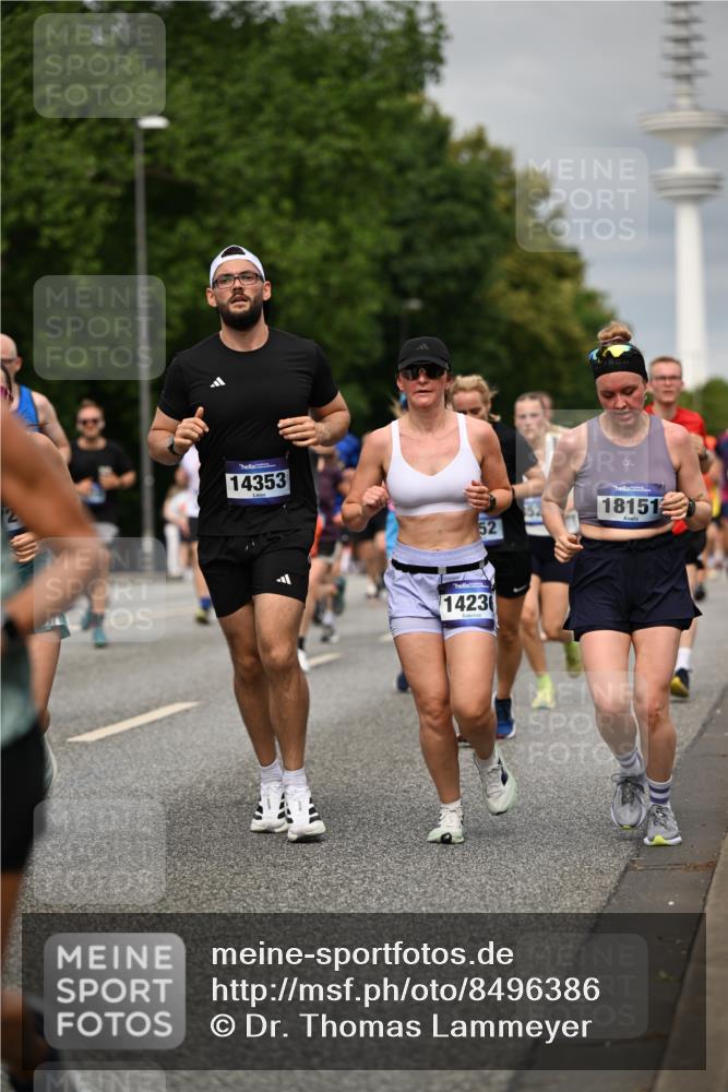 29.06.2025 - hella hamburg halbmarathon Dr. Thomas Lammeyer http://msf.ph/oto/8496386 29.06.2025 10:23:16 Kennedybrücke 1325, 1332, 1349, 1718, 1755, 2017, 2096, 2311, 2589, 2781, 2895, 3026, 3105, 3118, 3529, 4718, 4722, 4845, 5034, 5080, 5098, 5323, 6194, 6270, 6477, 6482, 6736, 7051, 7252, 7566, 7844, 8575, 8761, 9252, 9652, 9756, 9757, 9964, 10037, 10129, 10687, 10816, 11081 meine-sportfotos.de