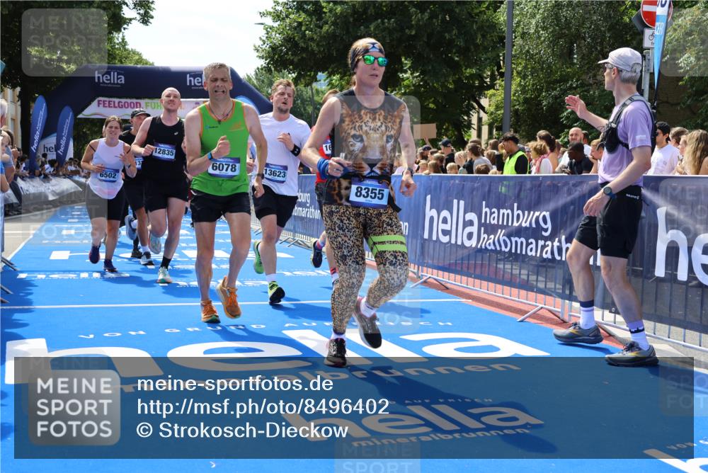 29.06.2025 - hella hamburg halbmarathon Strokosch-Dieckow http://msf.ph/oto/8496402 29.06.2025 11:32:51 Ziel 3264, 3786, 6078, 6502, 6843, 7920, 8355, 8589, 10421, 10564, 11198, 11338, 12835, 13149, 13339, 13560, 13604, 13623, 14032, 15482, 16778, 19100, 19211 meine-sportfotos.de