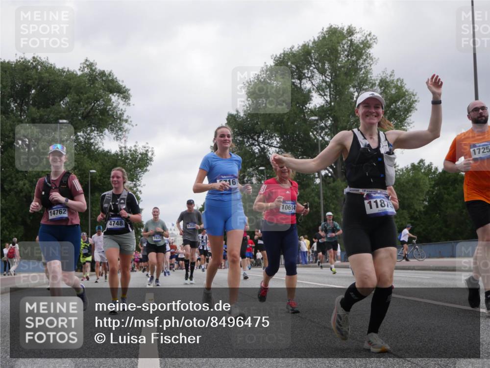 29.06.2025 - hella hamburg halbmarathon Luisa Fischer http://msf.ph/oto/8496475 29.06.2025 10:55:00 Kennedybrücke 14762, 4748, 7825, 1352, 16, 10614, 1187, 1725, 1203, 1404, 2736, 2778, 3038, 5062, 5716, 6091, 6954, 7770, 7771, 7825, 7992, 8200, 8621, 10614, 10673 meine-sportfotos.de