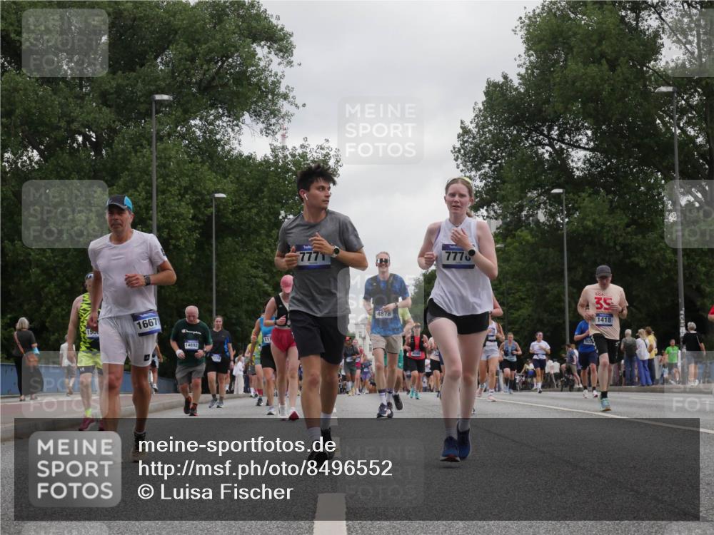 29.06.2025 - hella hamburg halbmarathon Luisa Fischer http://msf.ph/oto/8496552 29.06.2025 10:55:07 Kennedybrücke 150, 1667, 14692, 111, 7771, 4878, 95, 90, 7778, 553, 35, 1418, 1203, 1404, 1418, 3038, 4878, 5062, 5394, 5534, 6954, 7770, 7771, 7825, 8040, 8200, 9462, 9590, 10830 meine-sportfotos.de