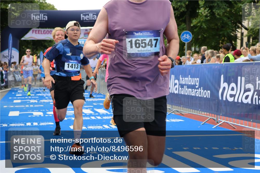 29.06.2025 - hella hamburg halbmarathon Strokosch-Dieckow http://msf.ph/oto/8496596 29.06.2025 10:44:19 Ziel 1057, 1220, 1413, 1415, 1902, 4310, 4691, 5275, 5884, 7005, 7191, 8722, 9444, 12159, 12327, 12528, 14687, 15225, 16301, 16316, 16547, 16803, 16893, 18691, 18806 meine-sportfotos.de