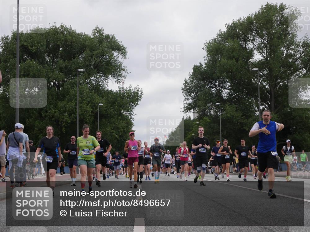 29.06.2025 - hella hamburg halbmarathon Luisa Fischer http://msf.ph/oto/8496657 29.06.2025 10:55:18 Kennedybrücke 7339, 4598, 7305, 6234, 14720, 11608, 7841, 11609, 6947, 17277, 17326, 700, 11126, 1997, 3934, 5534, 6456, 7841, 9460, 9582, 9583, 9590, 9594 meine-sportfotos.de