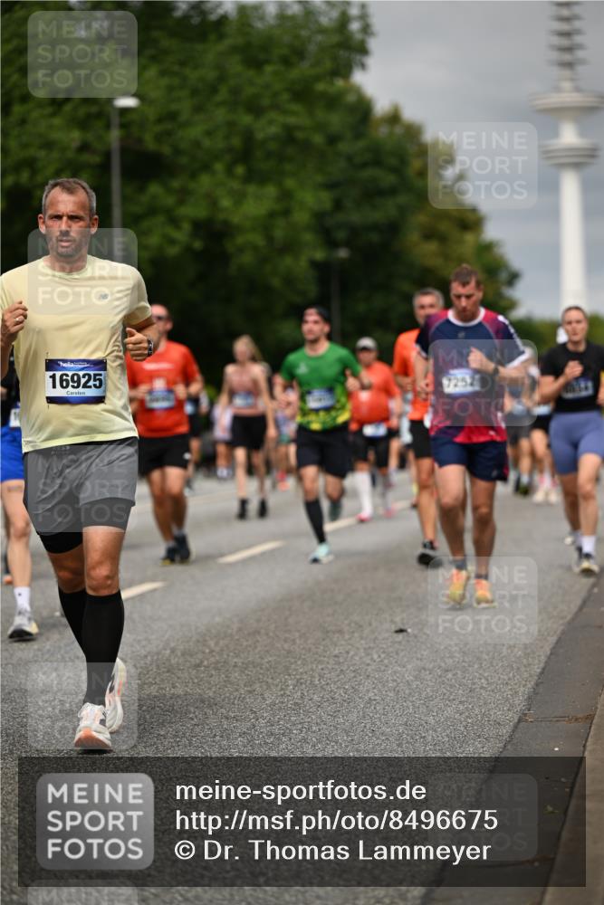 29.06.2025 - hella hamburg halbmarathon Dr. Thomas Lammeyer http://msf.ph/oto/8496675 29.06.2025 10:23:22 Kennedybrücke 1325, 1332, 1349, 1718, 1755, 2017, 2311, 2589, 2781, 2812, 2895, 3026, 3105, 3118, 3529, 4108, 4110, 4718, 4722, 4845, 5034, 5080, 5098, 5323, 5449, 6194, 6270, 6477, 6542, 6736, 7051, 7143, 7252, 7566, 7844, 8575, 8761, 9252, 9270, 9272, 9652, 9756, 9757, 9856, 10037, 10124, 10129, 10816, 11081 meine-sportfotos.de