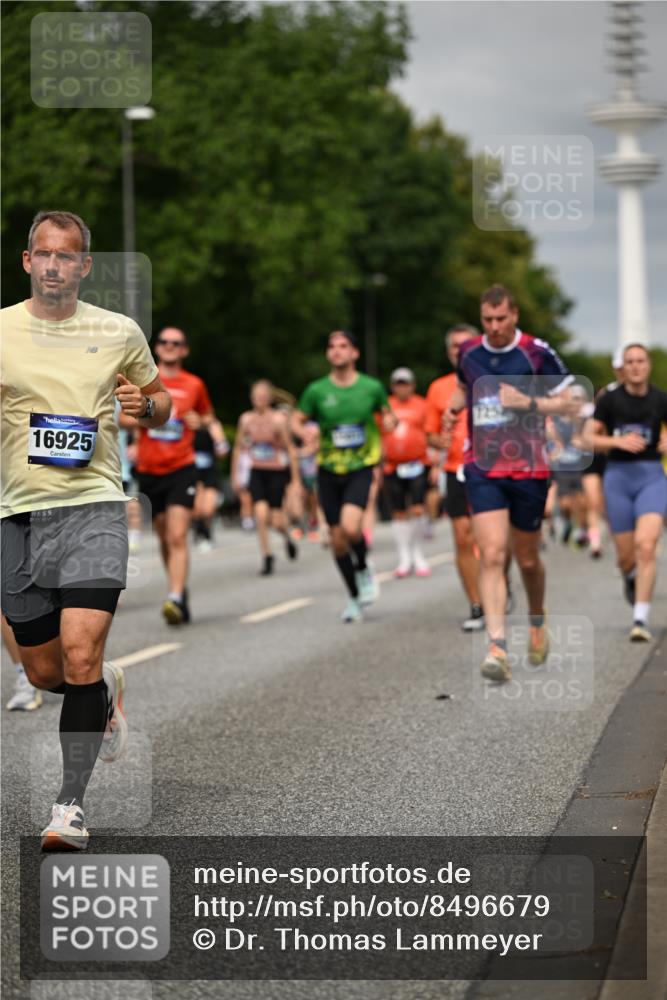 29.06.2025 - hella hamburg halbmarathon Dr. Thomas Lammeyer http://msf.ph/oto/8496679 29.06.2025 10:23:22 Kennedybrücke 1325, 1332, 1349, 1718, 1755, 2017, 2311, 2589, 2781, 2812, 2895, 3026, 3105, 3118, 3529, 4108, 4110, 4718, 4722, 4845, 5034, 5080, 5098, 5323, 5449, 6194, 6270, 6477, 6542, 6736, 7051, 7143, 7252, 7566, 7844, 8575, 8761, 9252, 9270, 9272, 9652, 9756, 9757, 9856, 10037, 10124, 10129, 10816, 11081 meine-sportfotos.de
