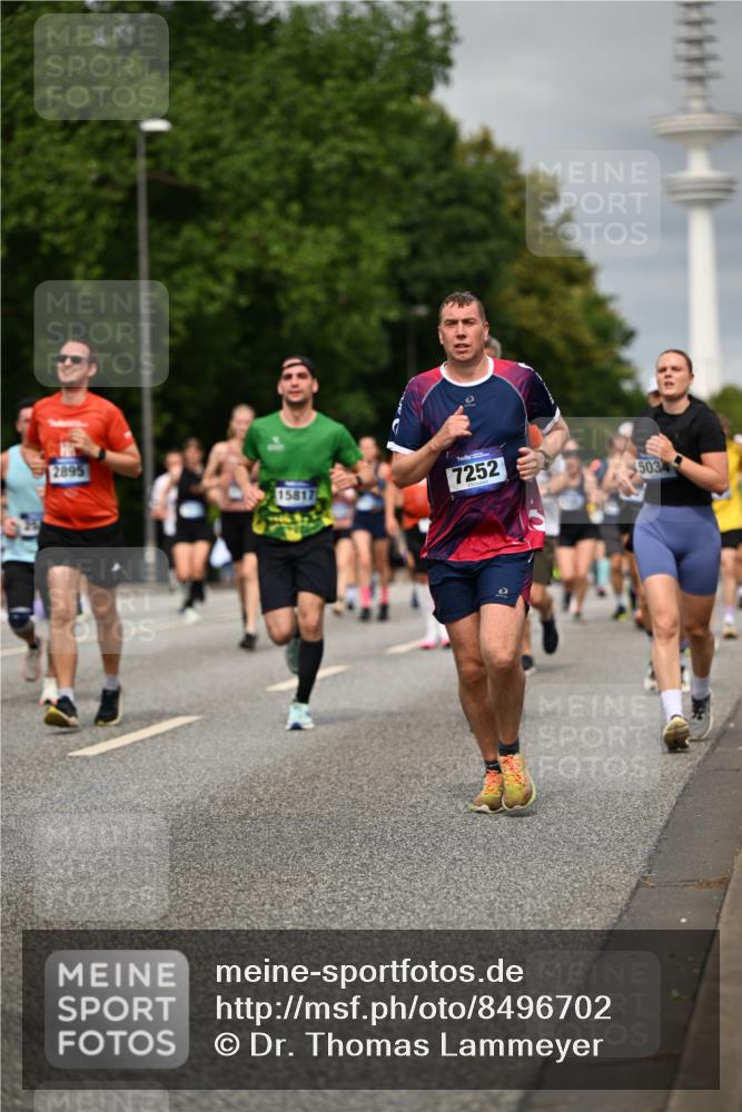 29.06.2025 - hella hamburg halbmarathon Dr. Thomas Lammeyer http://msf.ph/oto/8496702 29.06.2025 10:23:24 Kennedybrücke 1159, 1160, 1325, 1332, 1349, 1708, 1718, 1755, 2017, 2311, 2589, 2703, 2781, 2812, 2895, 3026, 3105, 3118, 3529, 4108, 4110, 4722, 5034, 5080, 5098, 5323, 5449, 6194, 6249, 6270, 6542, 6736, 7051, 7143, 7252, 7566, 7844, 8575, 8761, 9252, 9270, 9272, 9652, 9756, 9757, 9856, 10037, 10124, 10129, 10816, 11081 meine-sportfotos.de