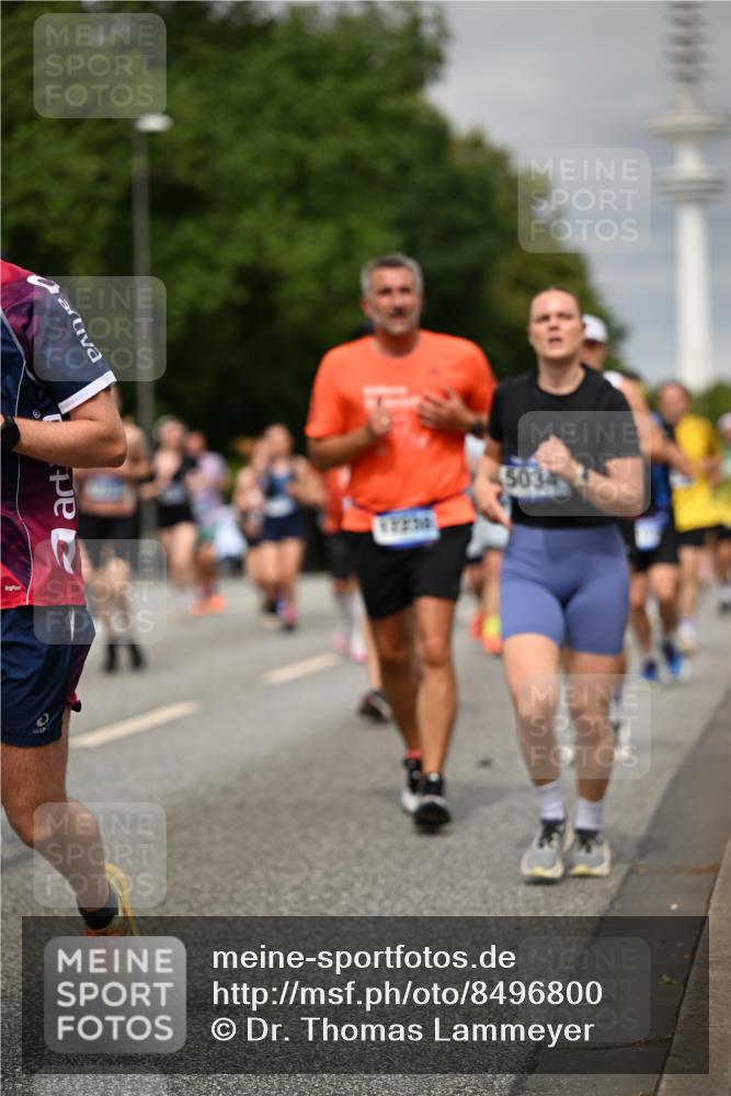 29.06.2025 - hella hamburg halbmarathon Dr. Thomas Lammeyer http://msf.ph/oto/8496800 29.06.2025 10:23:26 Kennedybrücke 1159, 1160, 1325, 1332, 1349, 1708, 1718, 1755, 2017, 2311, 2589, 2703, 2781, 2812, 2895, 3026, 3105, 3118, 3529, 4108, 4110, 4722, 5034, 5080, 5098, 5323, 5449, 6249, 6270, 6542, 6736, 7051, 7143, 7252, 7566, 7844, 8575, 8761, 9252, 9270, 9272, 9652, 9856, 10124, 10129, 10540, 11081 meine-sportfotos.de