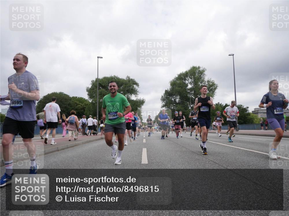 29.06.2025 - hella hamburg halbmarathon Luisa Fischer http://msf.ph/oto/8496815 29.06.2025 10:55:33 Kennedybrücke 16595, 17364, 11375, 18817, 6885, 1978, 4087, 4273, 4815, 5291, 6406, 6885, 6961, 7691, 8194, 8196, 8672, 9068, 9070, 9220, 9673, 9730, 10296, 10342, 10496 meine-sportfotos.de