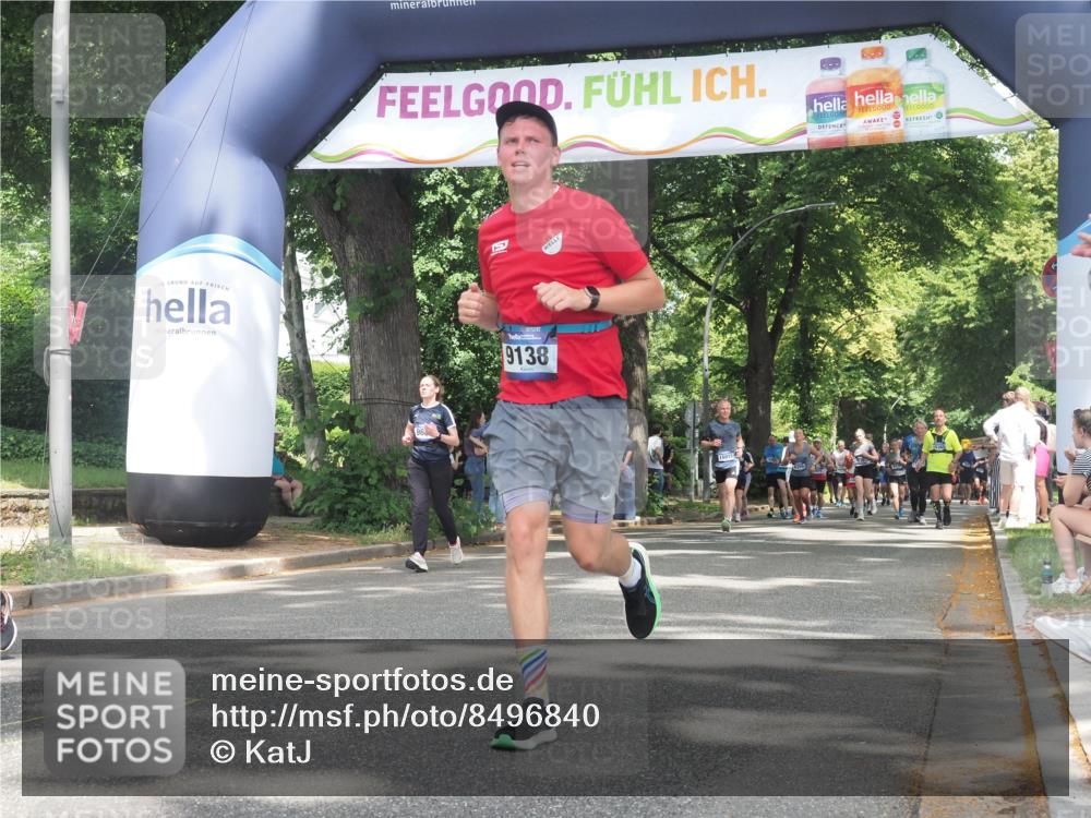 29.06.2025 - hella hamburg halbmarathon KatJ http://msf.ph/oto/8496840 29.06.2025 11:41:22 Zwischen KM18-KM19 2917, 6135 meine-sportfotos.de