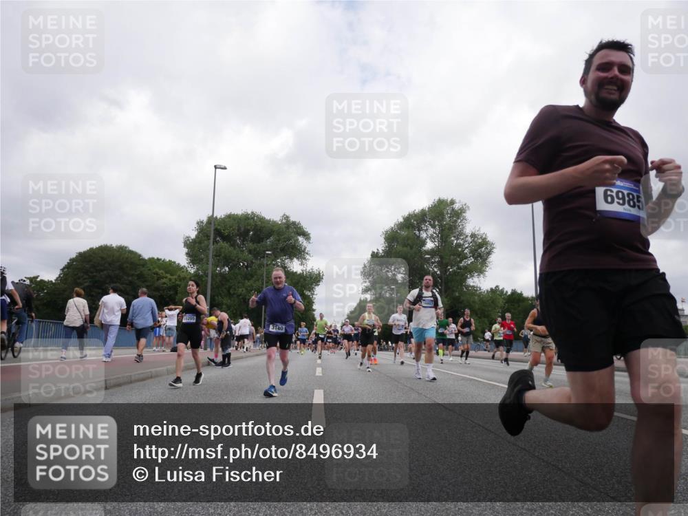 29.06.2025 - hella hamburg halbmarathon Luisa Fischer http://msf.ph/oto/8496934 29.06.2025 10:55:46 Kennedybrücke 15205, 3140, 16807, 6985, 1369, 2308, 3140, 3645, 5262, 6671, 6985, 7682, 7737, 10296, 10634 meine-sportfotos.de