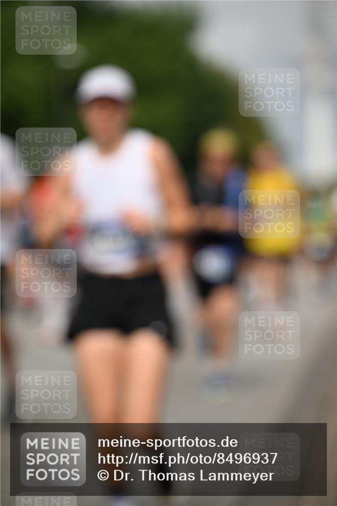 29.06.2025 - hella hamburg halbmarathon Dr. Thomas Lammeyer http://msf.ph/oto/8496937 29.06.2025 10:23:29 Kennedybrücke 1159, 1160, 1325, 1332, 1708, 1718, 1755, 2017, 2311, 2589, 2703, 2812, 2895, 3105, 3118, 3529, 4108, 4110, 4722, 5034, 5080, 5098, 5449, 6249, 6270, 6542, 6736, 7051, 7143, 7252, 7566, 7844, 8575, 8761, 8778, 9252, 9270, 9272, 9652, 9856, 10124, 10129, 10540, 11081 meine-sportfotos.de