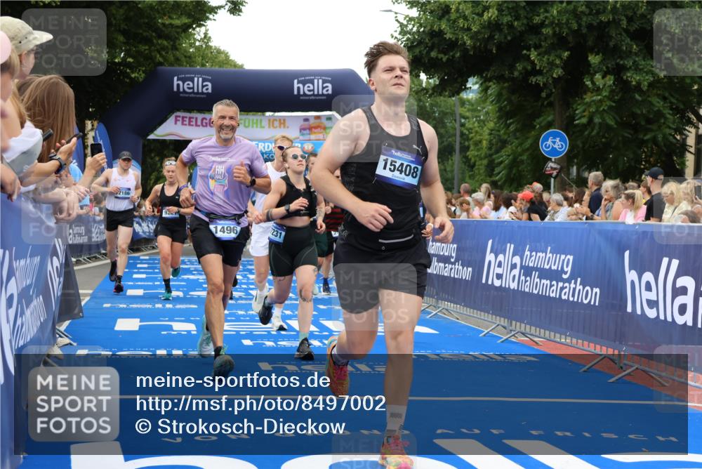 29.06.2025 - hella hamburg halbmarathon Strokosch-Dieckow http://msf.ph/oto/8497002 29.06.2025 10:54:42 Ziel 1125, 1496, 2029, 2561, 3310, 4231, 6587, 7478, 8449, 9012, 9227, 10040, 10044, 10368, 10376, 12186, 12489, 13147, 14239, 15389, 15408, 15584, 17231, 17765, 19000 meine-sportfotos.de