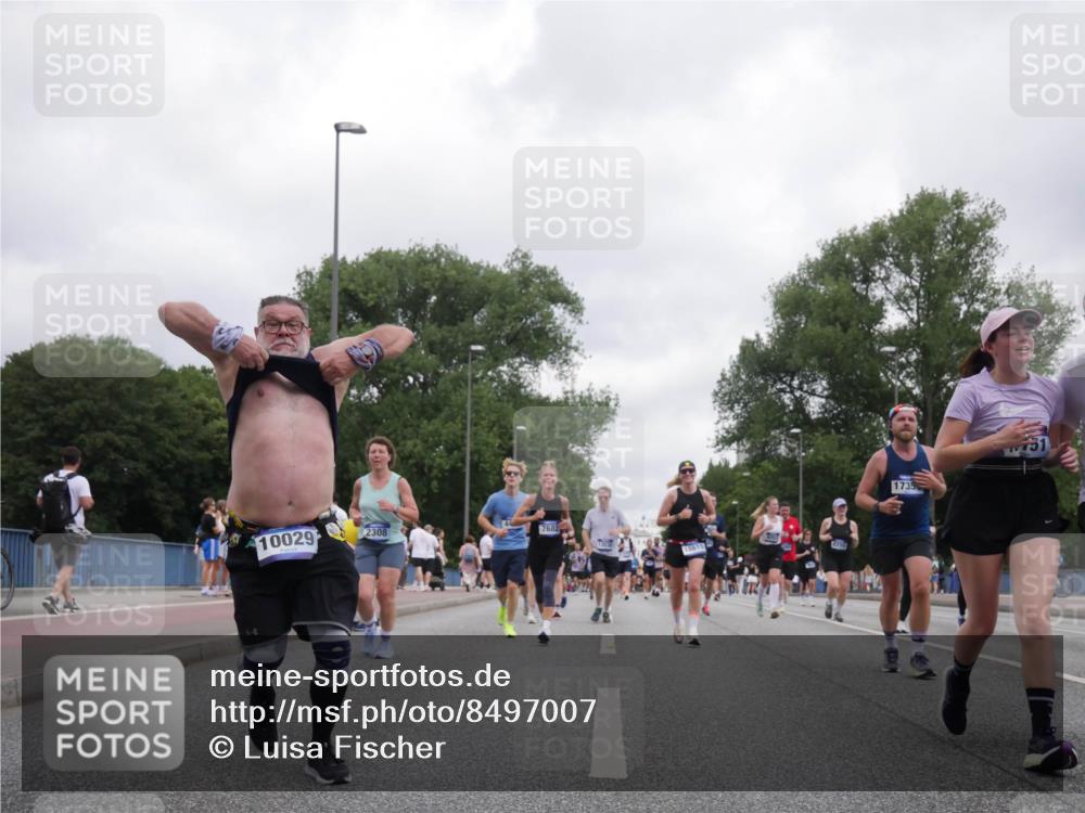 29.06.2025 - hella hamburg halbmarathon Luisa Fischer http://msf.ph/oto/8497007 29.06.2025 10:55:52 Kennedybrücke 10029, 2308, 7682, 1735, 1369, 2308, 2593, 3645, 5262, 6671, 7682, 8250, 8251, 10600, 10634, 10693 meine-sportfotos.de