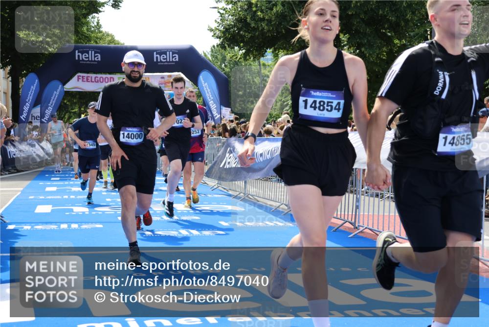 29.06.2025 - hella hamburg halbmarathon Strokosch-Dieckow http://msf.ph/oto/8497040 29.06.2025 11:33:25 Ziel 1304, 1672, 3099, 3113, 3409, 3812, 5167, 5661, 6574, 7027, 7252, 7299, 8383, 8401, 9234, 9392, 9744, 11187, 12075, 13284, 14000, 14854, 14855, 14936, 15612, 15793, 16391, 16705, 16845, 16919, 17272, 17958 meine-sportfotos.de