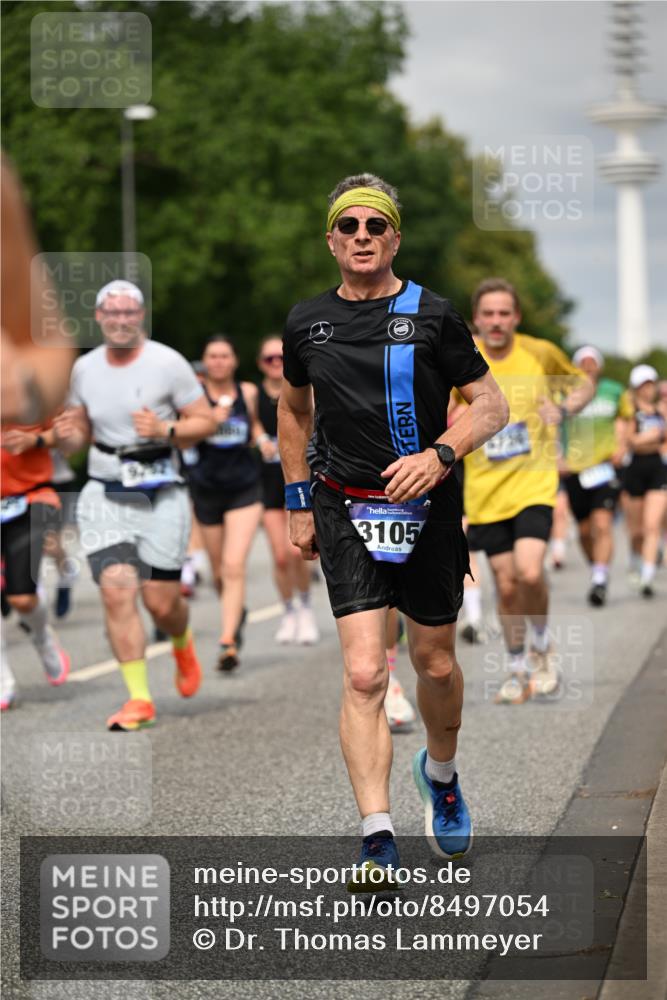 29.06.2025 - hella hamburg halbmarathon Dr. Thomas Lammeyer http://msf.ph/oto/8497054 29.06.2025 10:23:30 Kennedybrücke 1159, 1160, 1325, 1332, 1708, 1718, 1755, 2017, 2311, 2589, 2703, 2812, 2895, 3105, 3118, 3529, 4108, 4110, 4722, 5034, 5080, 5098, 5449, 6249, 6270, 6542, 6736, 7143, 7252, 7566, 7844, 8575, 8761, 8778, 9252, 9270, 9272, 9652, 9856, 10124, 10129, 10540, 10966, 11081 meine-sportfotos.de