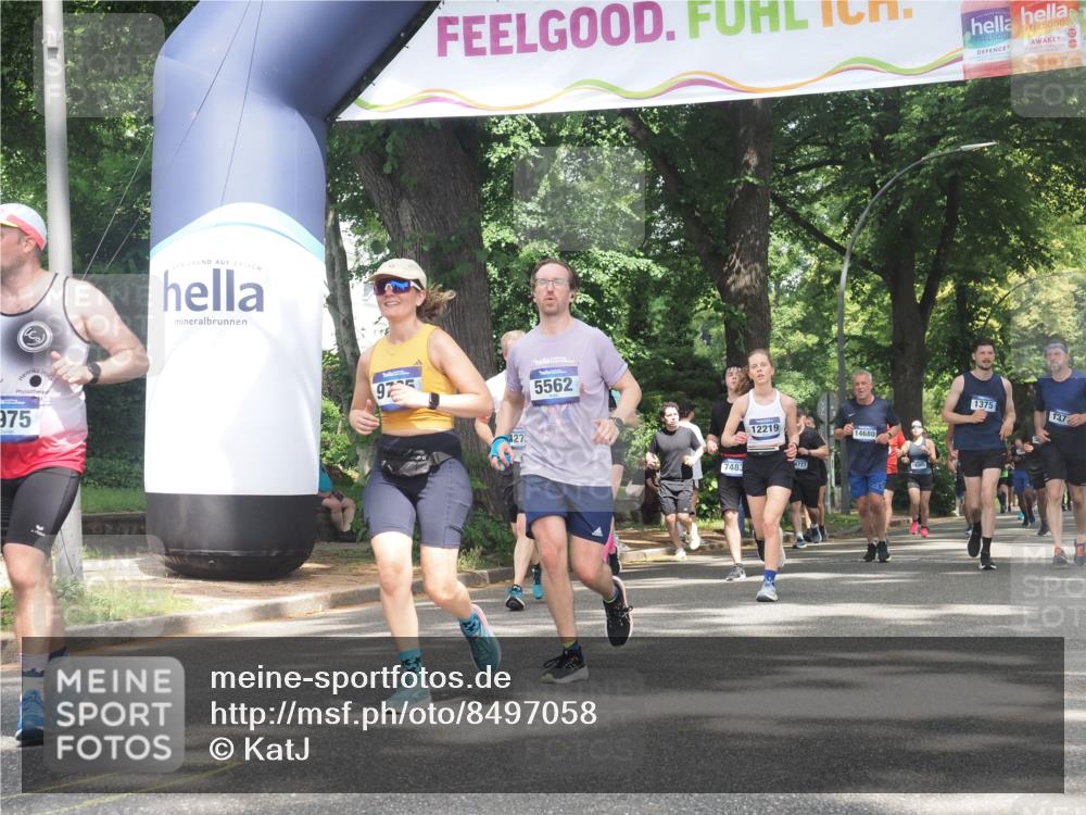29.06.2025 - hella hamburg halbmarathon KatJ http://msf.ph/oto/8497058 29.06.2025 11:41:35 Zwischen KM18-KM19 1629, 2407, 2973, 4355, 4974, 5562 meine-sportfotos.de