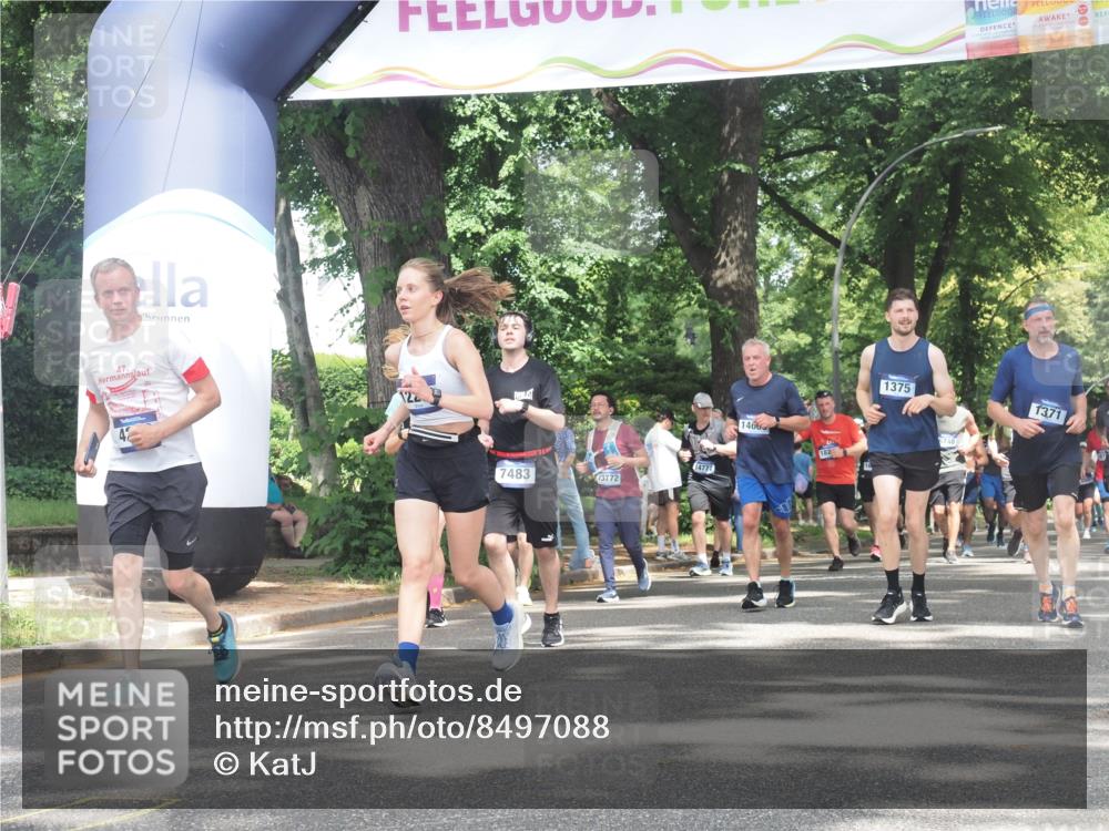 29.06.2025 - hella hamburg halbmarathon KatJ http://msf.ph/oto/8497088 29.06.2025 11:41:37 Zwischen KM18-KM19 1371, 1375, 1629, 2407, 2973, 4273, 4974, 5562, 6837, 7483 meine-sportfotos.de