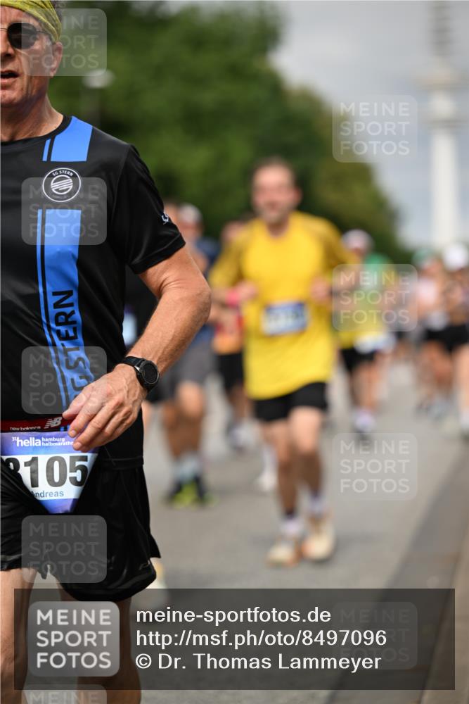 29.06.2025 - hella hamburg halbmarathon Dr. Thomas Lammeyer http://msf.ph/oto/8497096 29.06.2025 10:23:31 Kennedybrücke 1159, 1160, 1325, 1332, 1708, 1718, 1755, 2017, 2589, 2703, 2812, 2895, 3105, 3118, 3529, 4108, 4110, 4170, 4722, 5034, 5080, 5098, 5178, 5449, 6249, 6270, 6542, 6736, 7143, 7252, 7566, 7844, 8575, 8761, 8778, 9252, 9270, 9272, 9856, 10124, 10129, 10540, 10966, 11081 meine-sportfotos.de